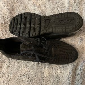 Selling Nike men shoes